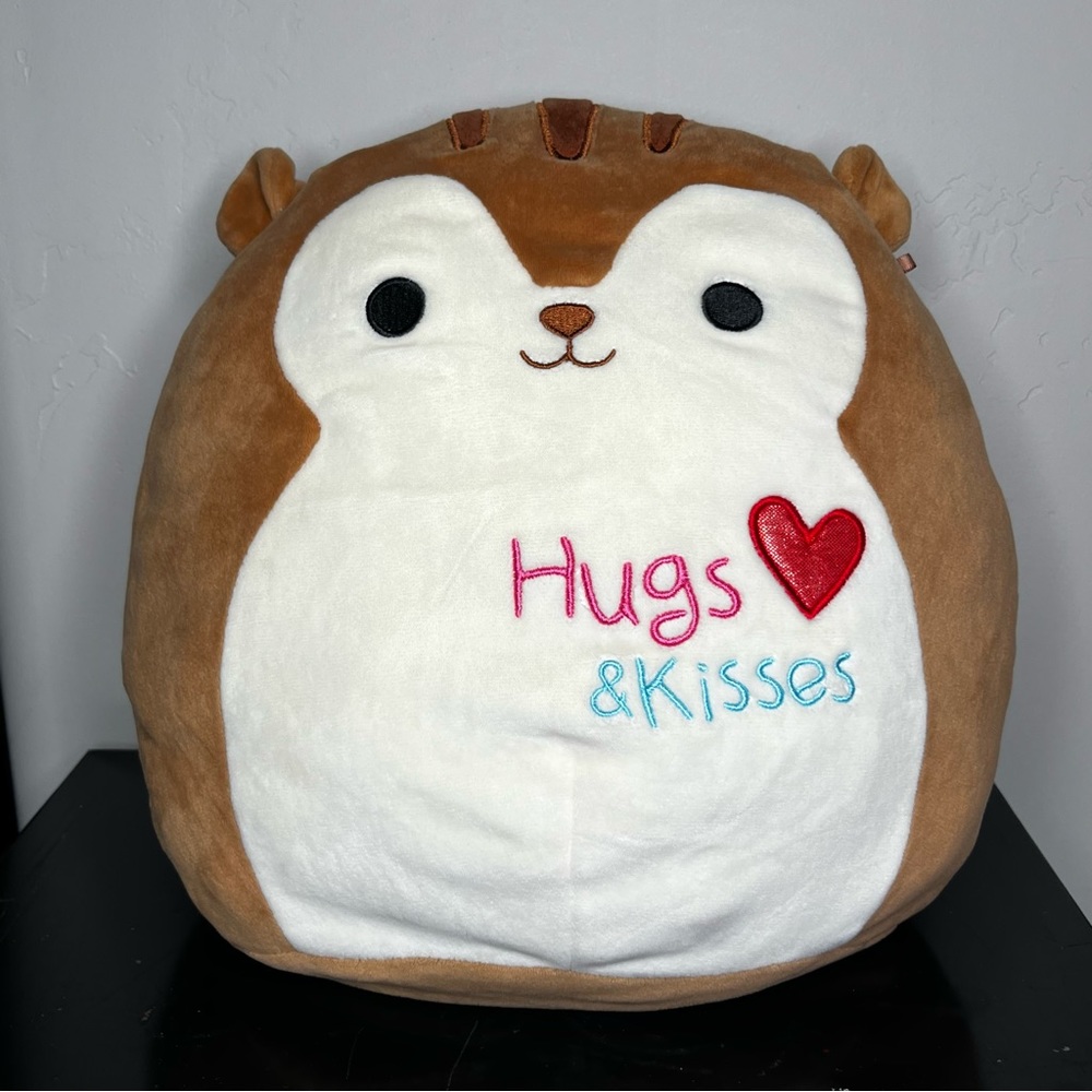 Squishmallow 12” Nic the Squirrel Valentines Hugs & Squishes Plush